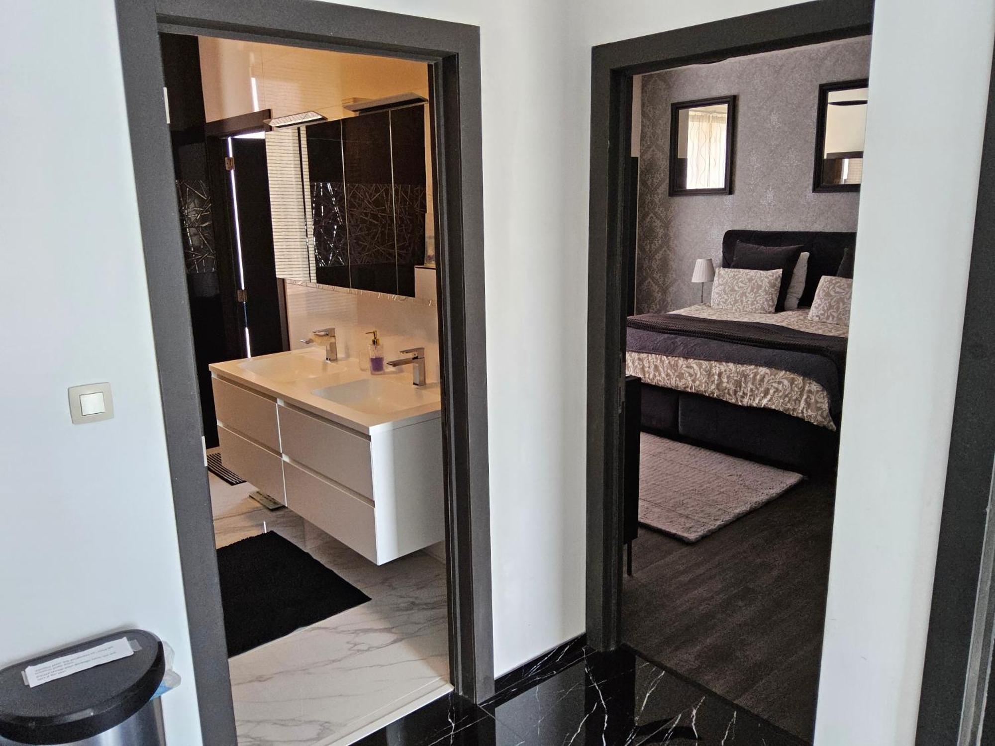 Hospedagem domiciliar Deluxe Au 2eme Etage, Double Au 4eme Etage Not A *