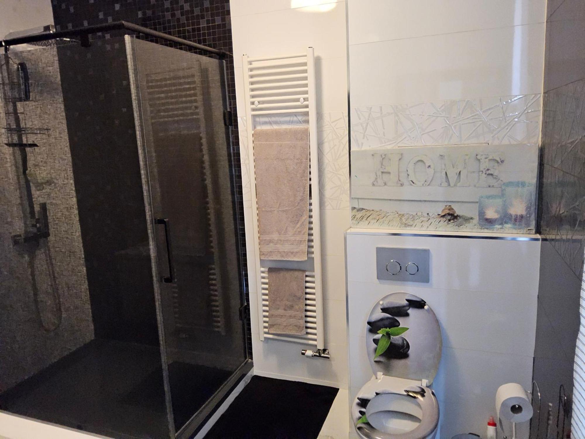Homestay Deluxe Au 2eme Etage, Double Au 4eme Etage Not A